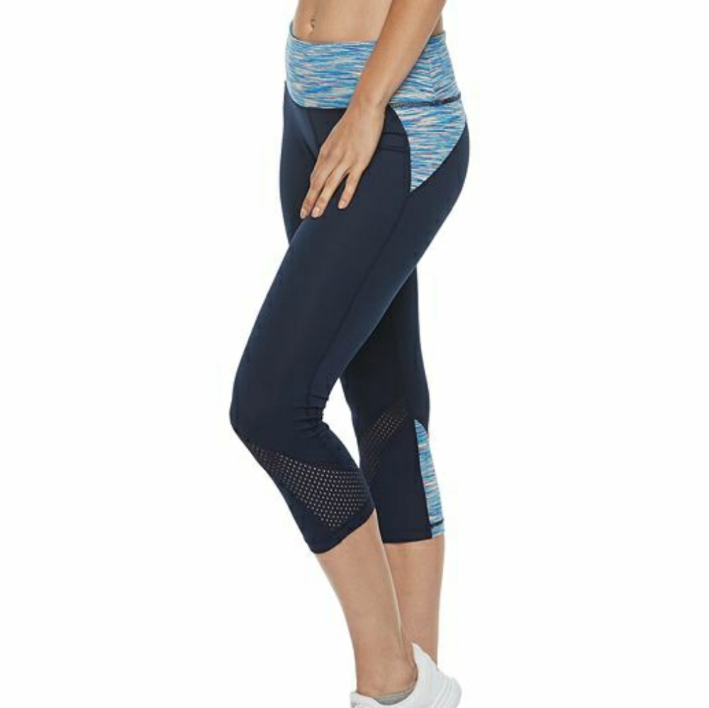 Tek Gear DryTek Tricot Mesh Capri Leggings